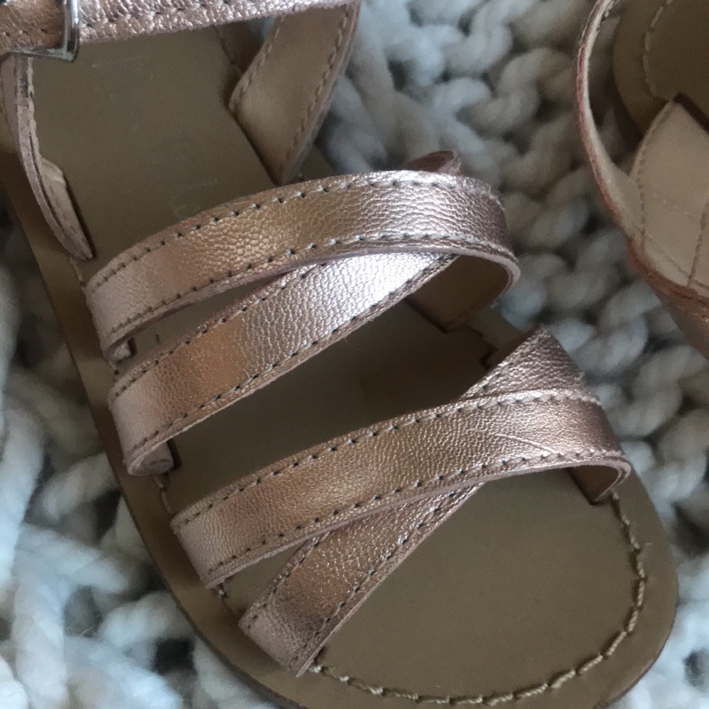 Mini Boden Sandals - Picture 3 of 4
